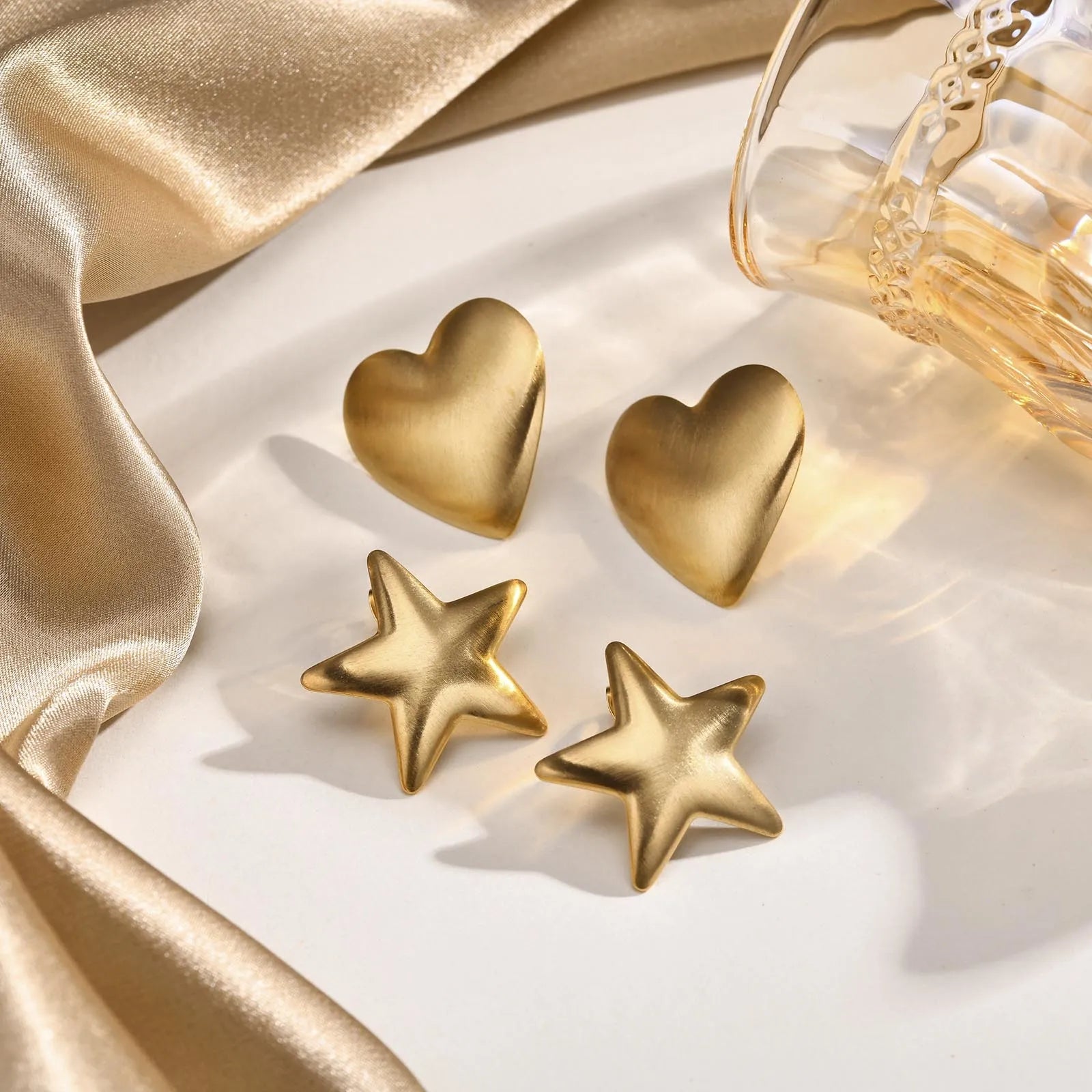 Brincos de Coração e Estrelas Grandes - Exclusividade e Elegância para Mulheres -Semi-Joias - Grace