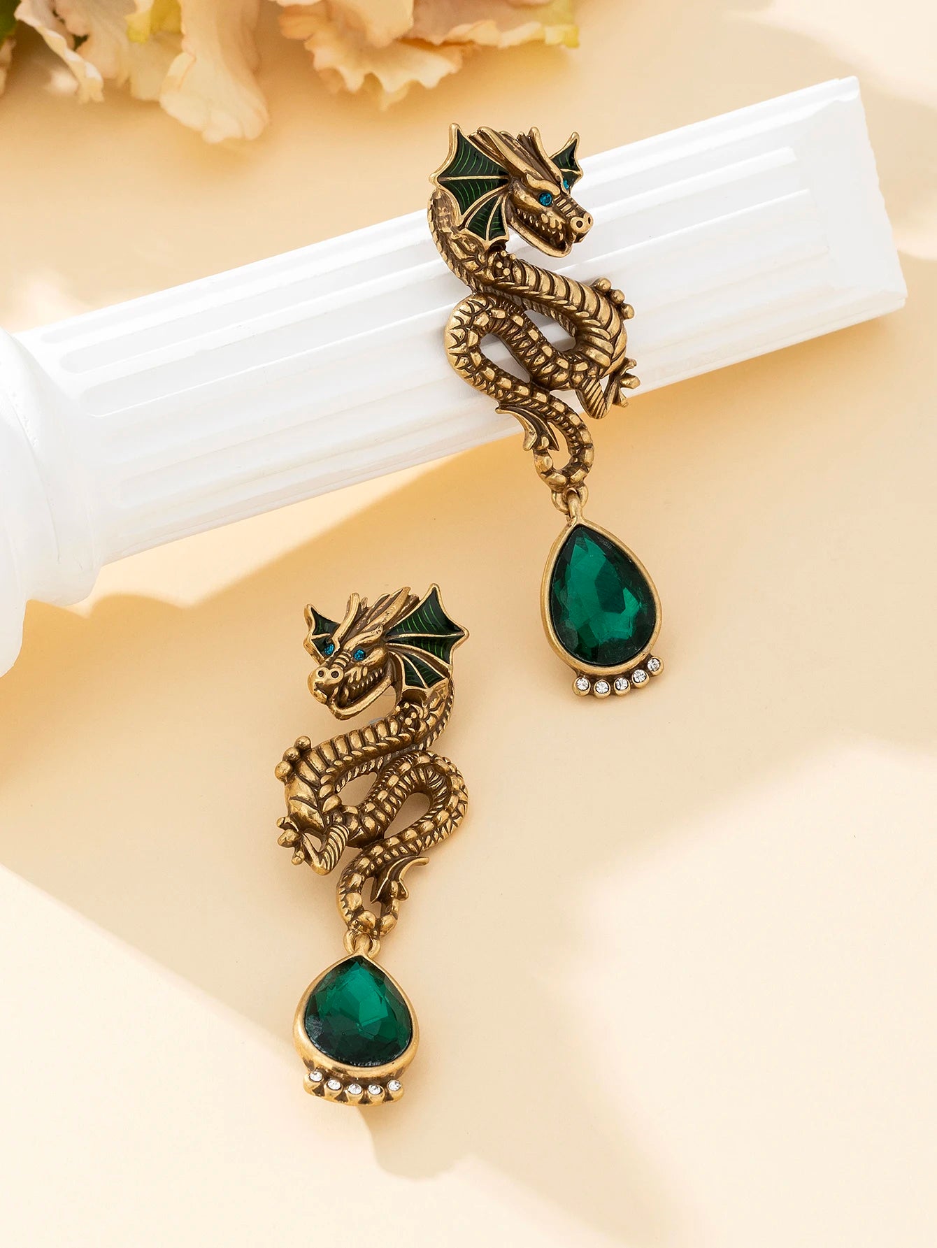 Brincos do Zodíaco Ano Dragão 2024 Feng Shui Semi Joias