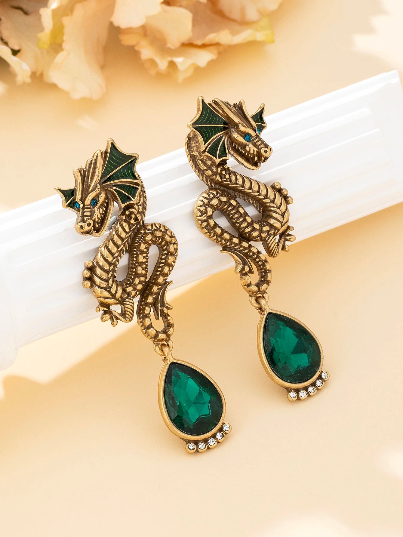 Brincos do Zodíaco Ano Dragão 2024 Feng Shui Semi Joias