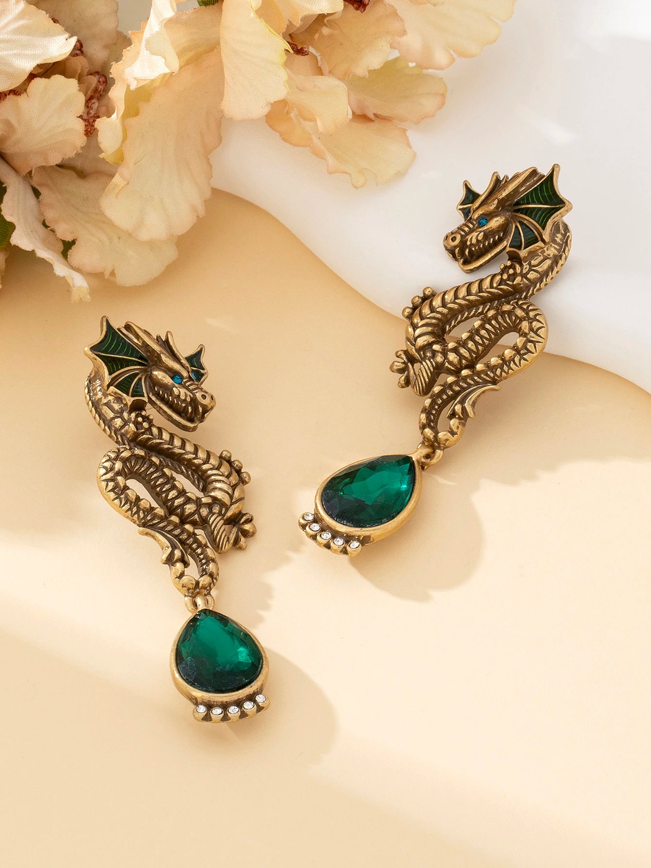 Brincos do Zodíaco Ano Dragão 2024 Feng Shui Semi Joias