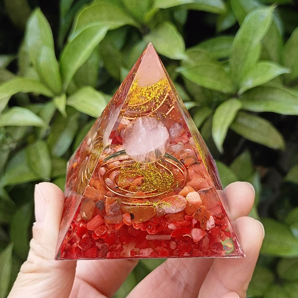 Orgonite - Pirâmide de Lápis-Lazúli com Cristais - 23 Modelos de Peça Decorativa para Reiki e Harmonização de Ambientes - Decoração
