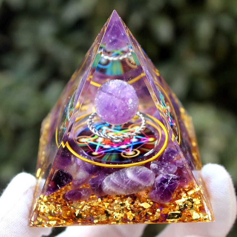 Orgonite - Pirâmide de Lápis-Lazúli com Cristais - 23 Modelos de Peça Decorativa para Reiki e Harmonização de Ambientes - Decoração