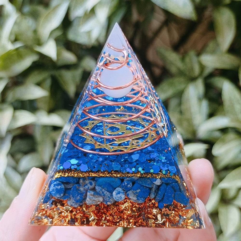 Orgonite - Pirâmide de Lápis-Lazúli com Cristais - 23 Modelos de Peça Decorativa para Reiki e Harmonização de Ambientes - Decoração