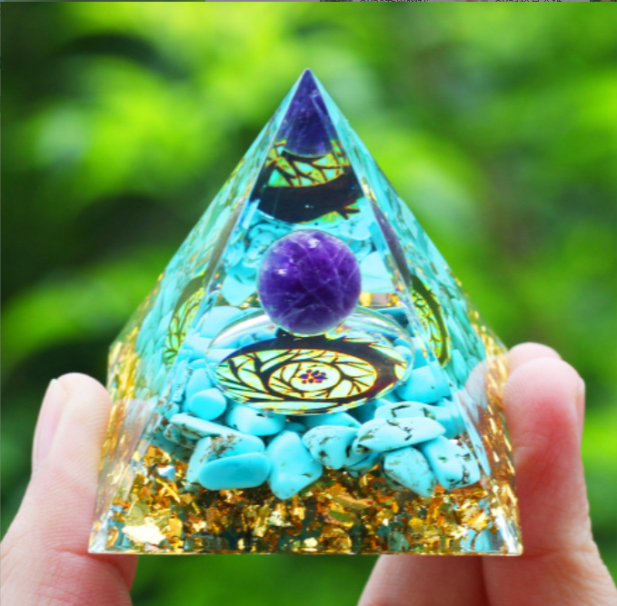 Orgonite - Pirâmide de Lápis-Lazúli com Cristais - 23 Modelos de Peça Decorativa para Reiki e Harmonização de Ambientes - Decoração