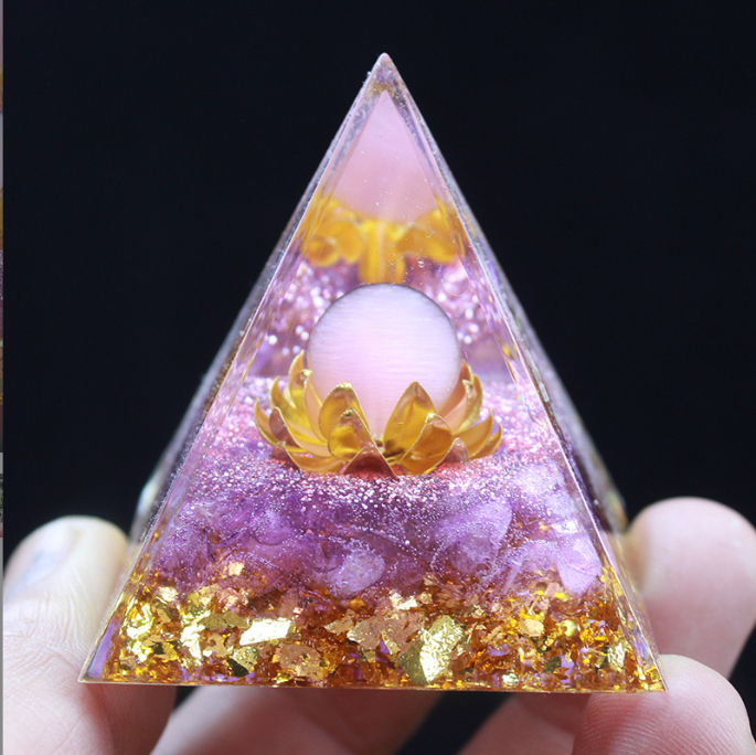 Orgonite - Pirâmide de Lápis-Lazúli com Cristais - 23 Modelos de Peça Decorativa para Reiki e Harmonização de Ambientes - Decoração