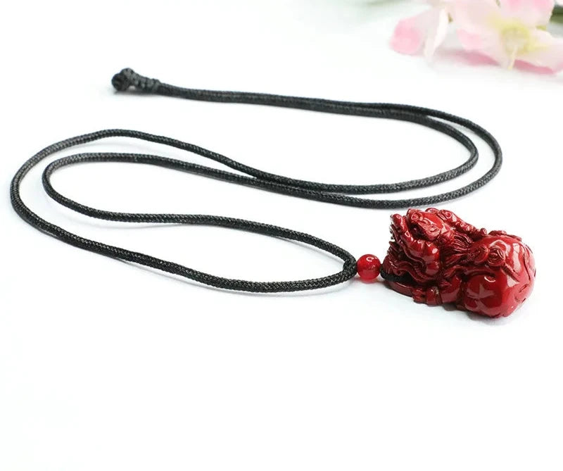 Pingente em Pedra Natural de Aventurina Modelo Pi Xiu Feng Shui