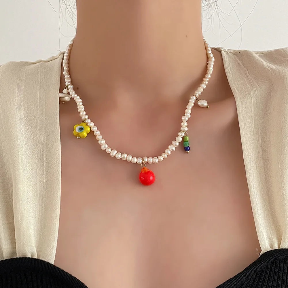 Colar de Pérola Barroca com Pingentes de Frutas de Cristal - Colar Feminino - Acessórios - Semi Joias