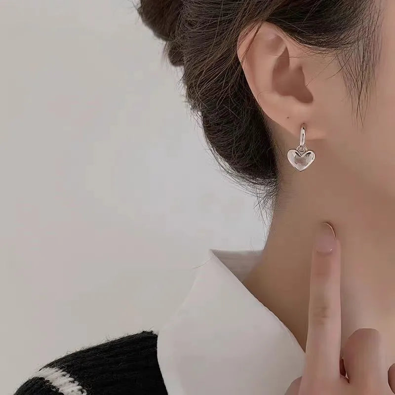 Smooth Small Peach Heart Design Earrings for Women Retro Simple Stainless Steel Jewelry