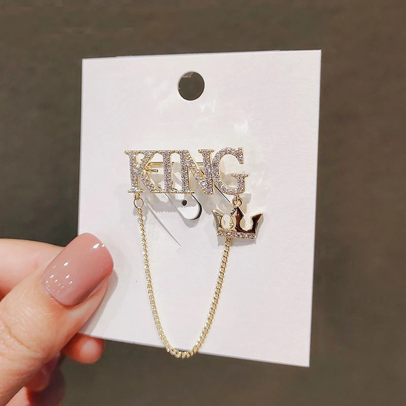 New Fashion Man And Women Ladies Brooch Cute Letter King Sweater Coat Accessories Luxury Brooch Party Wedding Brooches Pin