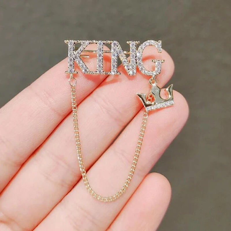 New Fashion Man And Women Ladies Brooch Cute Letter King Sweater Coat Accessories Luxury Brooch Party Wedding Brooches Pin
