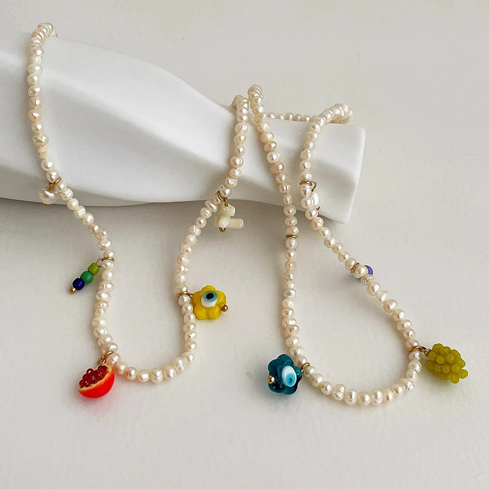 Colar de Pérola Barroca com Pingentes de Frutas de Cristal - Colar Feminino - Acessórios - Semi Joias