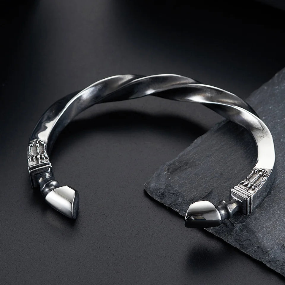 Bracelete Unissex Vintage em Aço Inoxidável Pulseira com Design de Casco de Cavalo -Semi Joias