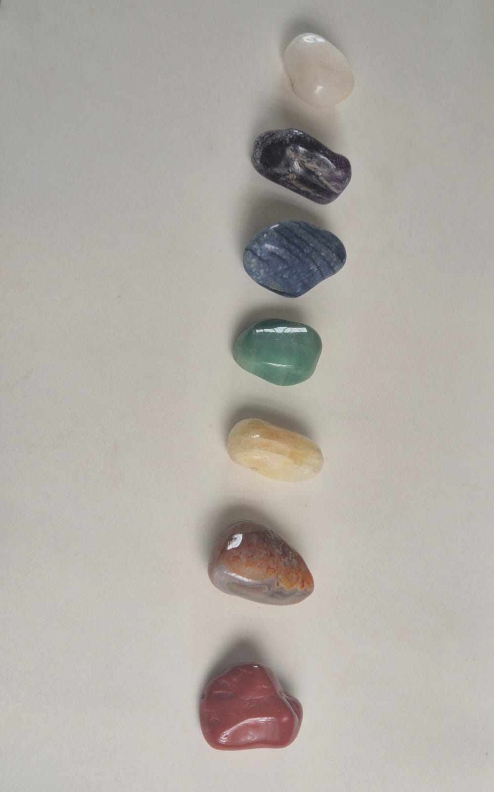 Kit completo

Kit com 7 cristais naturais grandes e polidos, em cores variadas, selecionados para compor o Kit 7 Cristais para Chakras da Harmonia Plena.