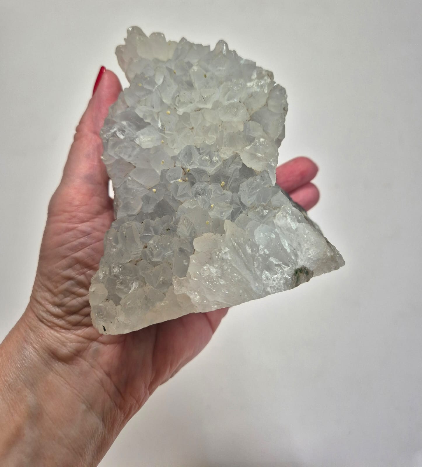 

Pedra Natural Apofilita Branca 1,24 kg – Cluster de Cristais para Decoração e Energia – Peça Única – 13x10x10 cm – Pedra Natural Premium – Harmonia Plena