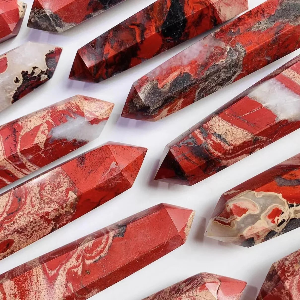 Pedra Natural Jaspe Vermelho Pirâmide Feng Shui Reiki