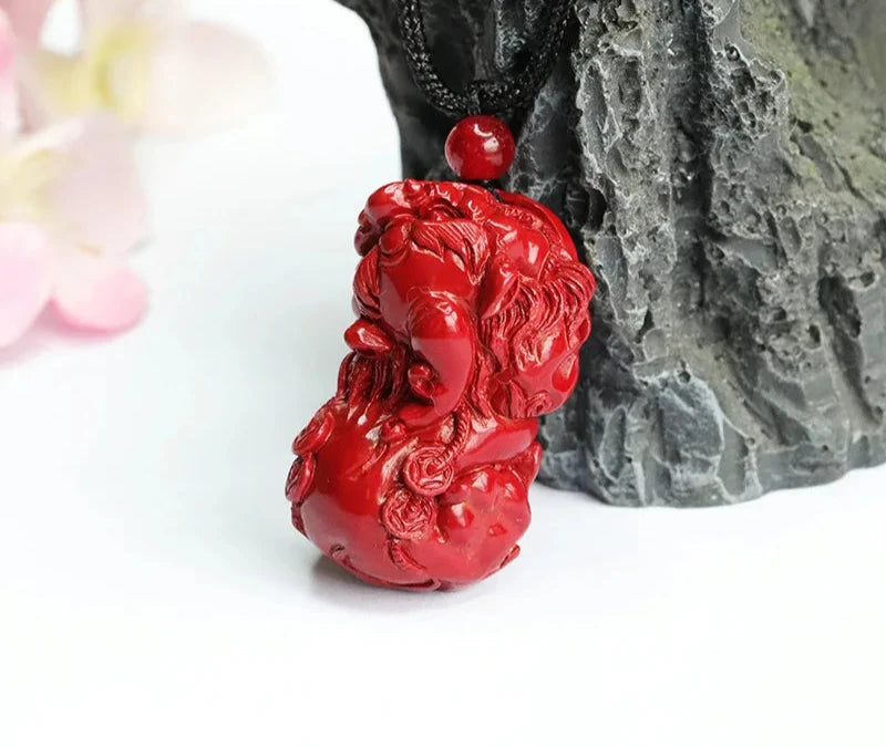 Pingente em Pedra Natural de Aventurina Modelo Pi Xiu Feng Shui 