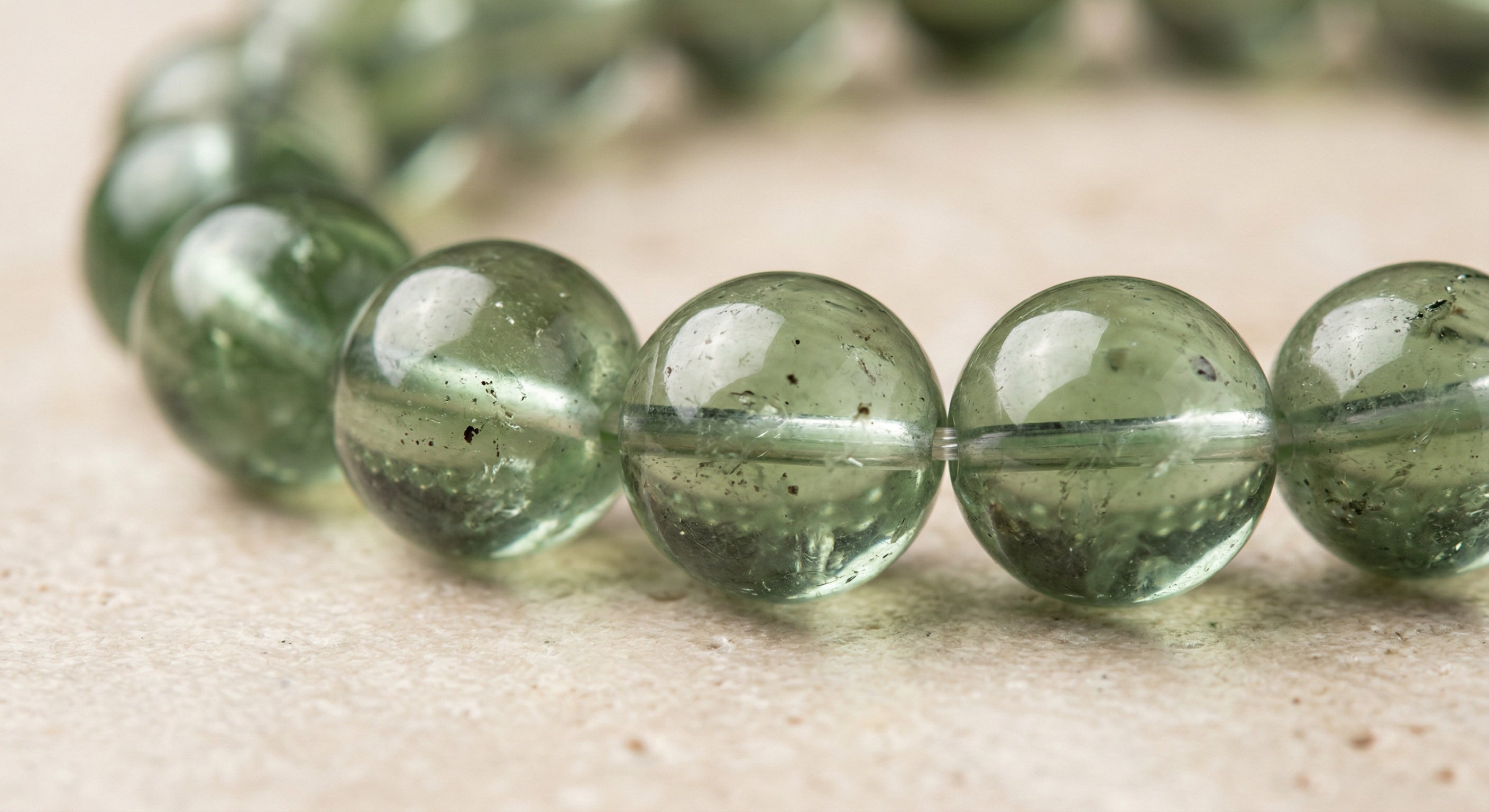 Pulseira Quartzo Verde Natural - Pedra de Equilibrio, Bem-Estar e Harmonia | Harmonia Plena