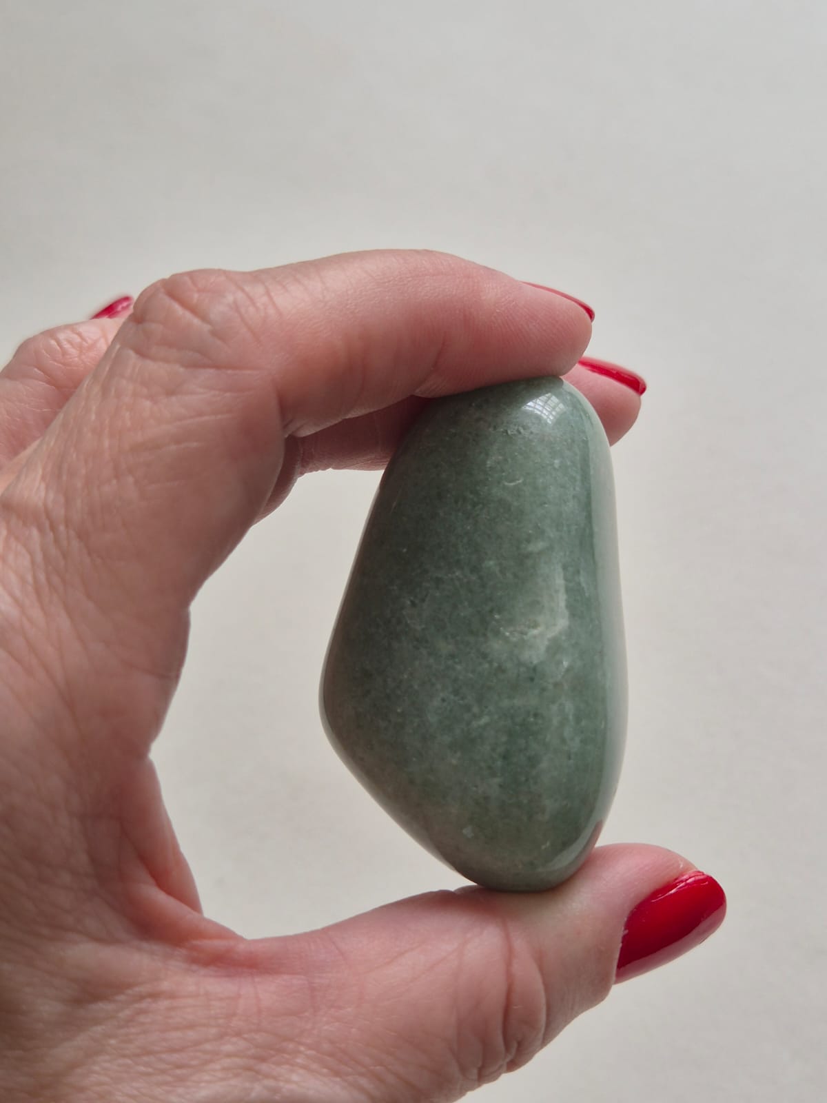 Quartzo Verde Natural Rolado - Pedra da Prosperidade e Cura Energética - Venda por Peso - Harmonia Plena Pedras Naturais