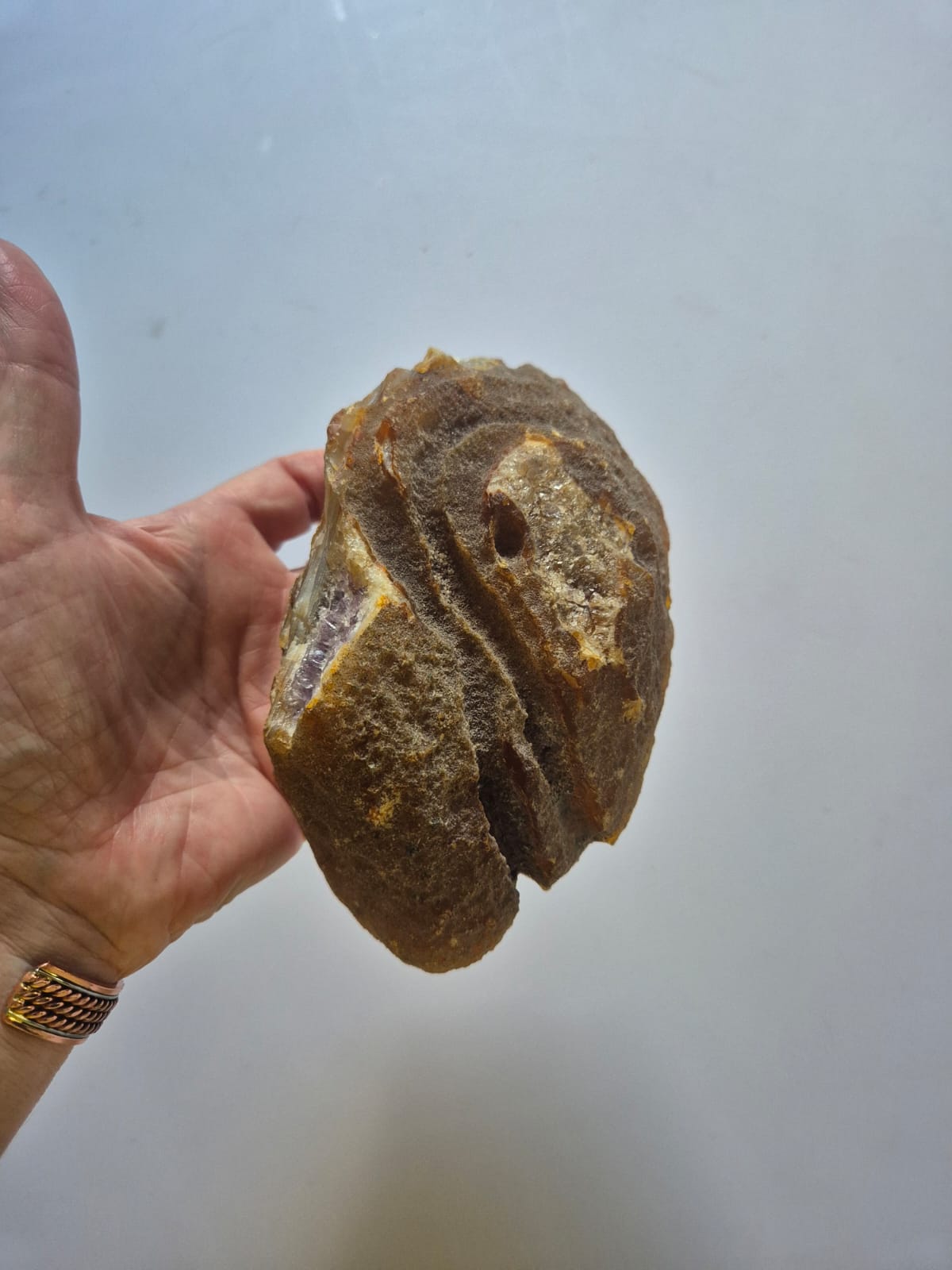 Geodo de Ágata Roxa Natural – Peça Única de 884 g | Cristal com Núcleo Geodado para Decoração, Energia e Harmonização | Ideal para Sala, Escritório e Espaços Zen - Harmonia Plena