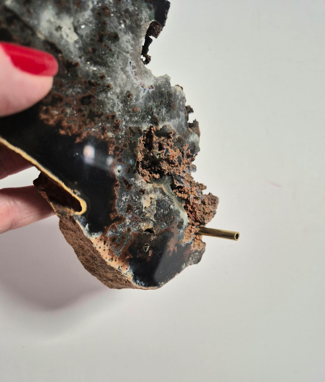 Fatia de Ágata Natural Bruta com Suporte para Incenso – Porta Incenso de Pedra Natural Lapidada e Rústica – Peça Decorativa de 706g -Harmonia Plena